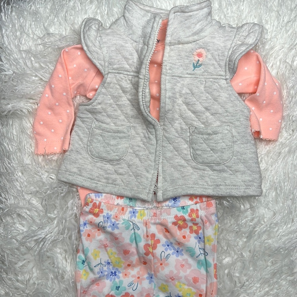 Long sleeve onsies with vest set. Size NB
